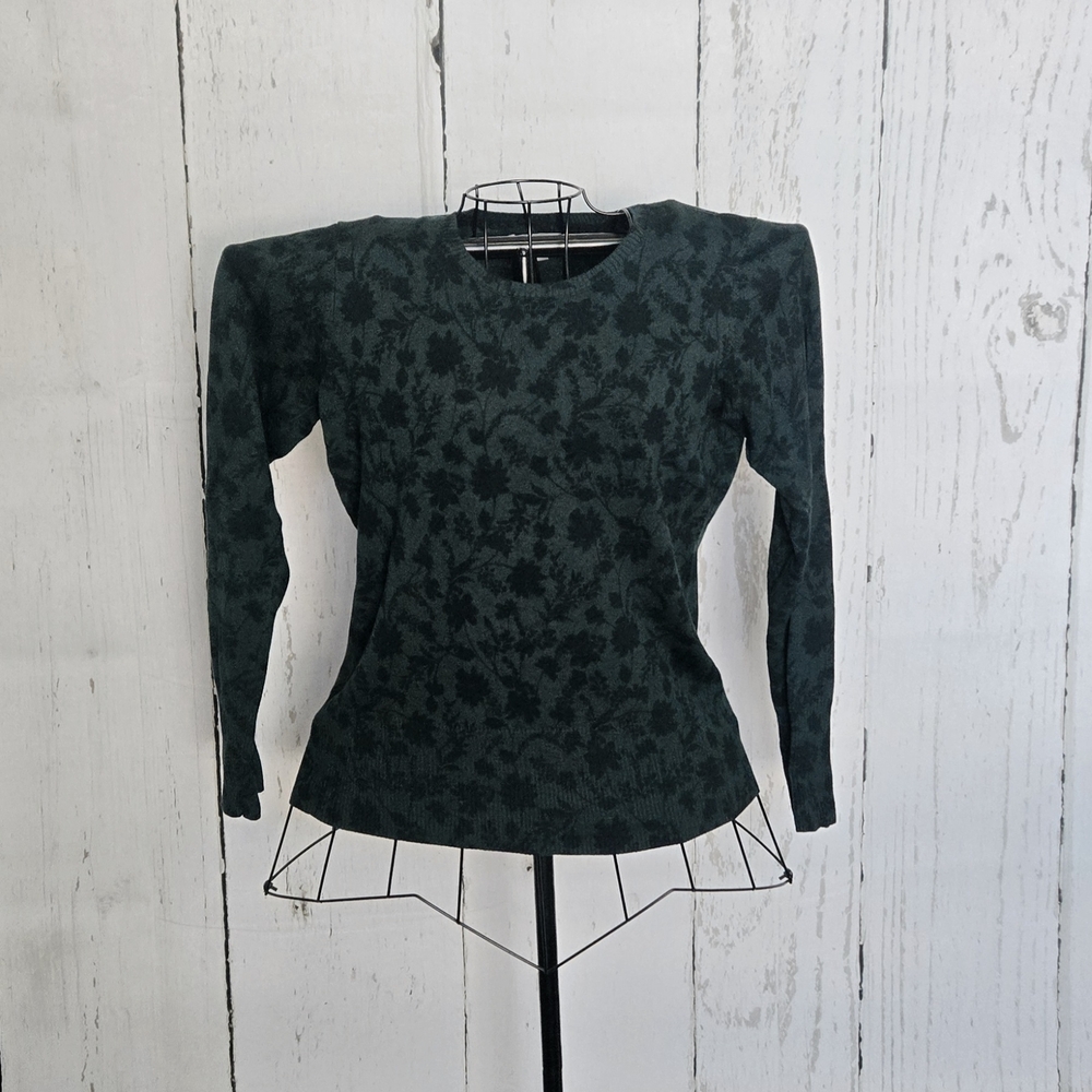 Daniel Rainn Forrest Green & Black Fitted Graphic Long Sleeve Sweatshirt Women's